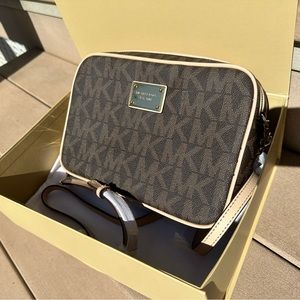 Michael Kors Crossbody Bag